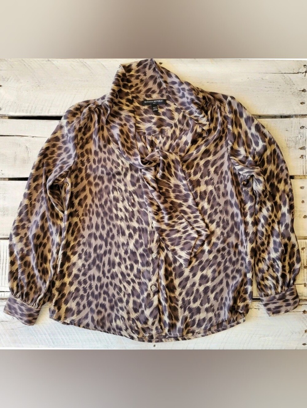 Banana Republic Leopard Print Tie Neck Blouse Womens XSP Petite Brown Button